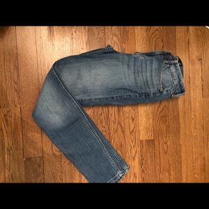 Medium washed jeans